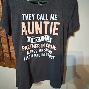 Graphic Tee with Fun Auntie Quote
